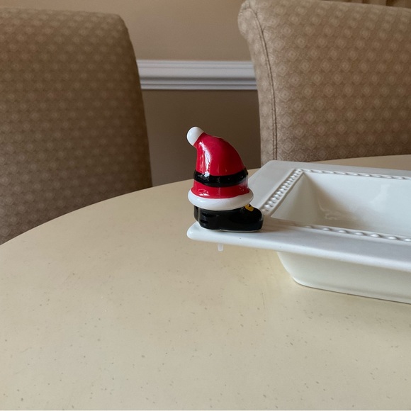 Christmas Santa Hat & Boots Platter Decoration 🎄 - Picture 4 of 6